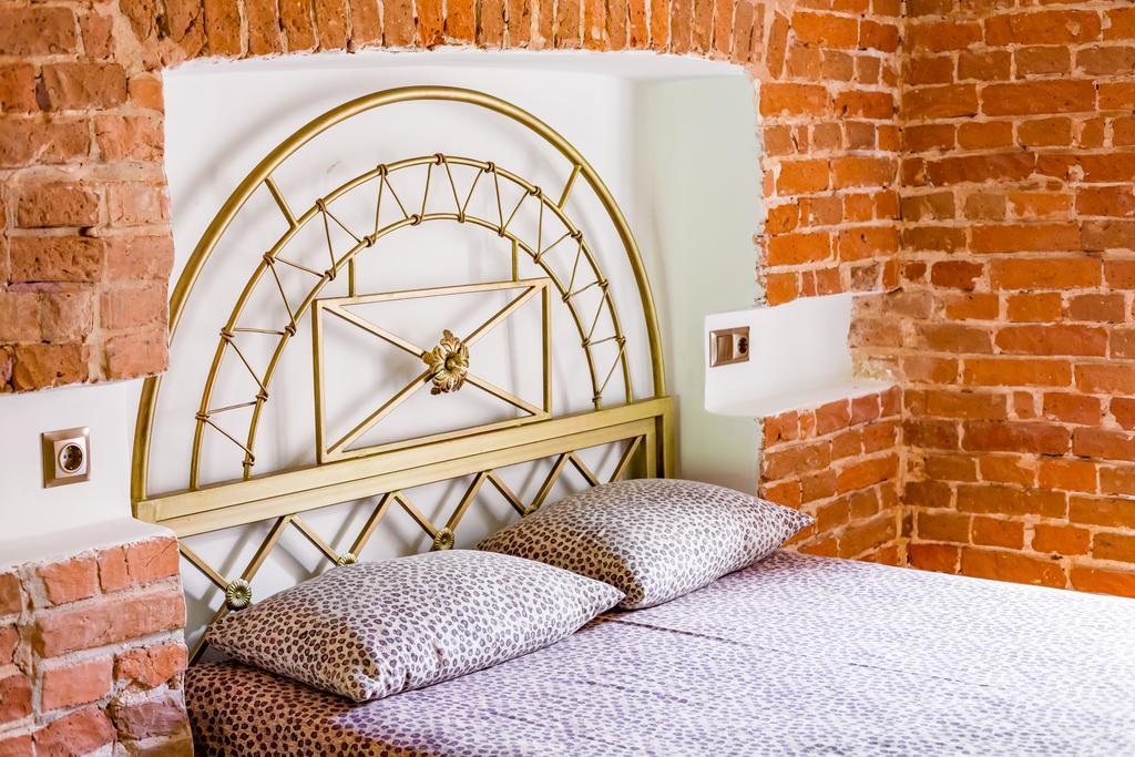 Nice Apartment Near Rynok Square Є Кондиціонер Світла Не Вимикали Lviv Ngoại thất bức ảnh