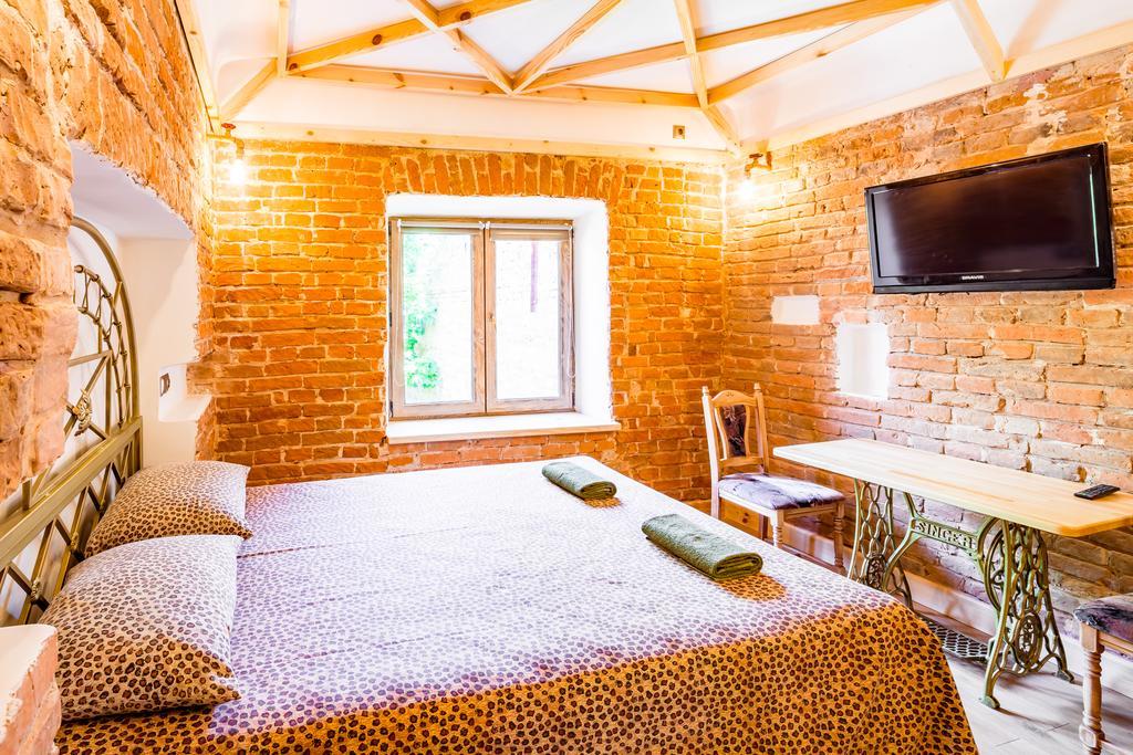 Nice Apartment Near Rynok Square Є Кондиціонер Світла Не Вимикали Lviv Ngoại thất bức ảnh