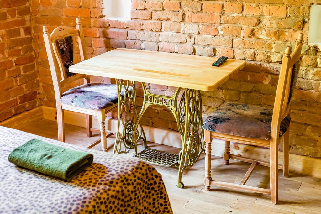 Nice Apartment Near Rynok Square Є Кондиціонер Світла Не Вимикали Lviv Ngoại thất bức ảnh