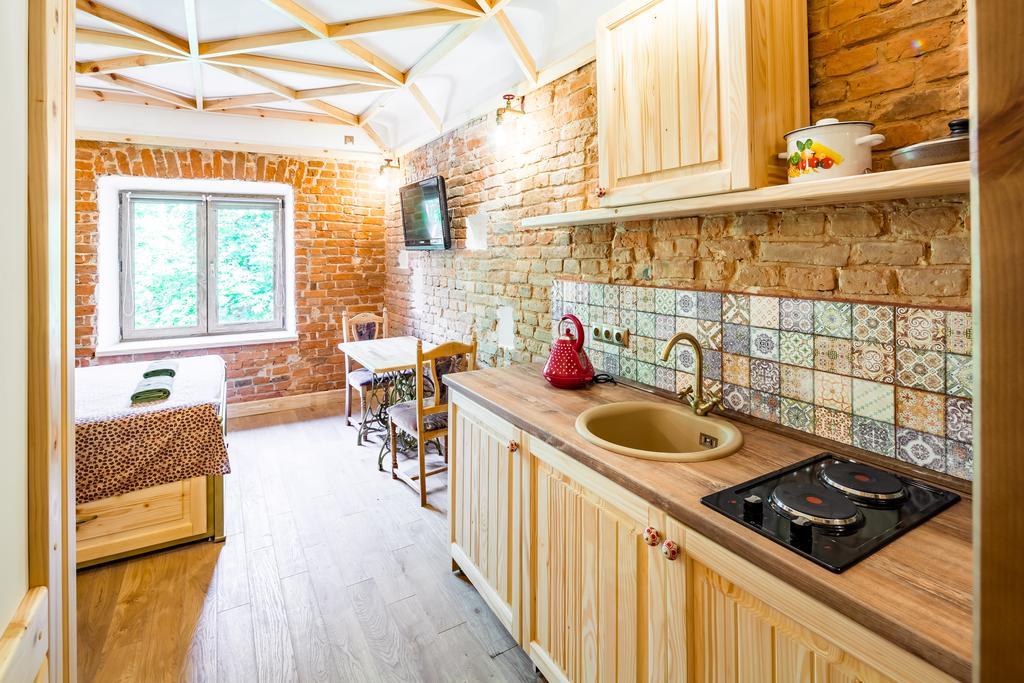 Nice Apartment Near Rynok Square Є Кондиціонер Світла Не Вимикали Lviv Ngoại thất bức ảnh