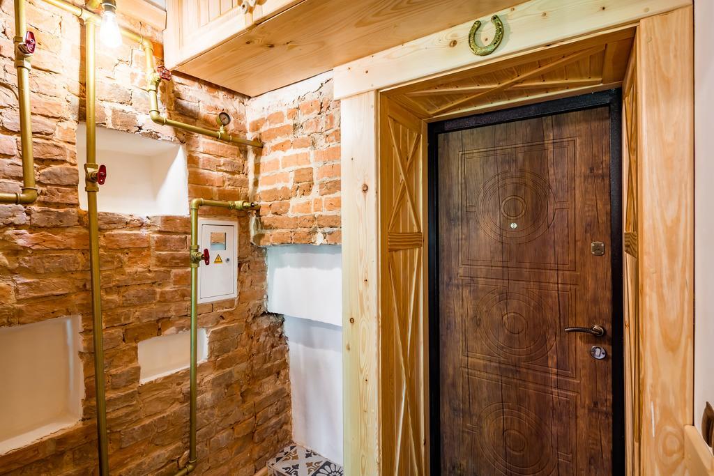Nice Apartment Near Rynok Square Є Кондиціонер Світла Не Вимикали Lviv Ngoại thất bức ảnh