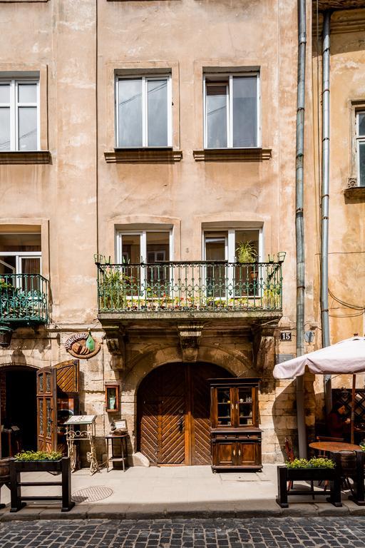 Nice Apartment Near Rynok Square Є Кондиціонер Світла Не Вимикали Lviv Ngoại thất bức ảnh
